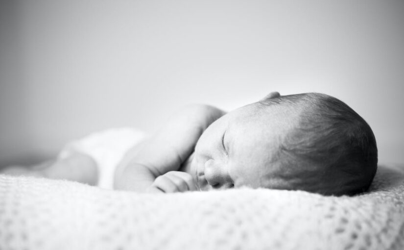 Во Львове выходили младенца, родившегося с критически малым весом ➤ Prozoro.net.ua