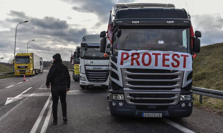 Польские протестующие и полиция останавливают пассажирские автобусы из Украины ➤ Prozoro.net.ua