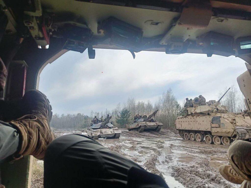 Під Авдіївкою нікуди не дійшла російська бронеколона (відео)