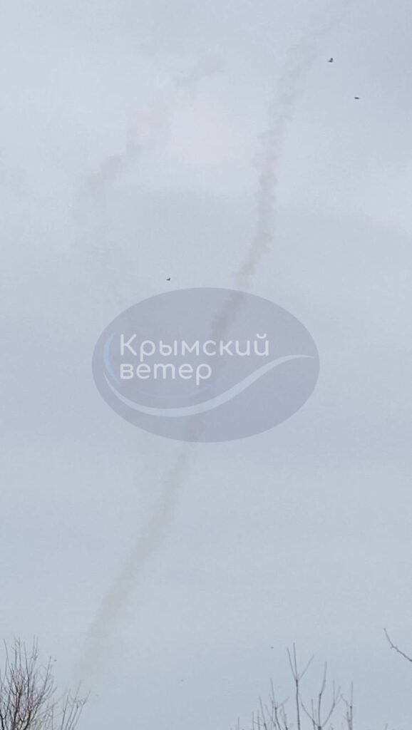 У Криму стався приліт по базі окупантів в Гвардійському: фото 8 У Криму стався приліт по базі окупантів в Гвардійському: фото