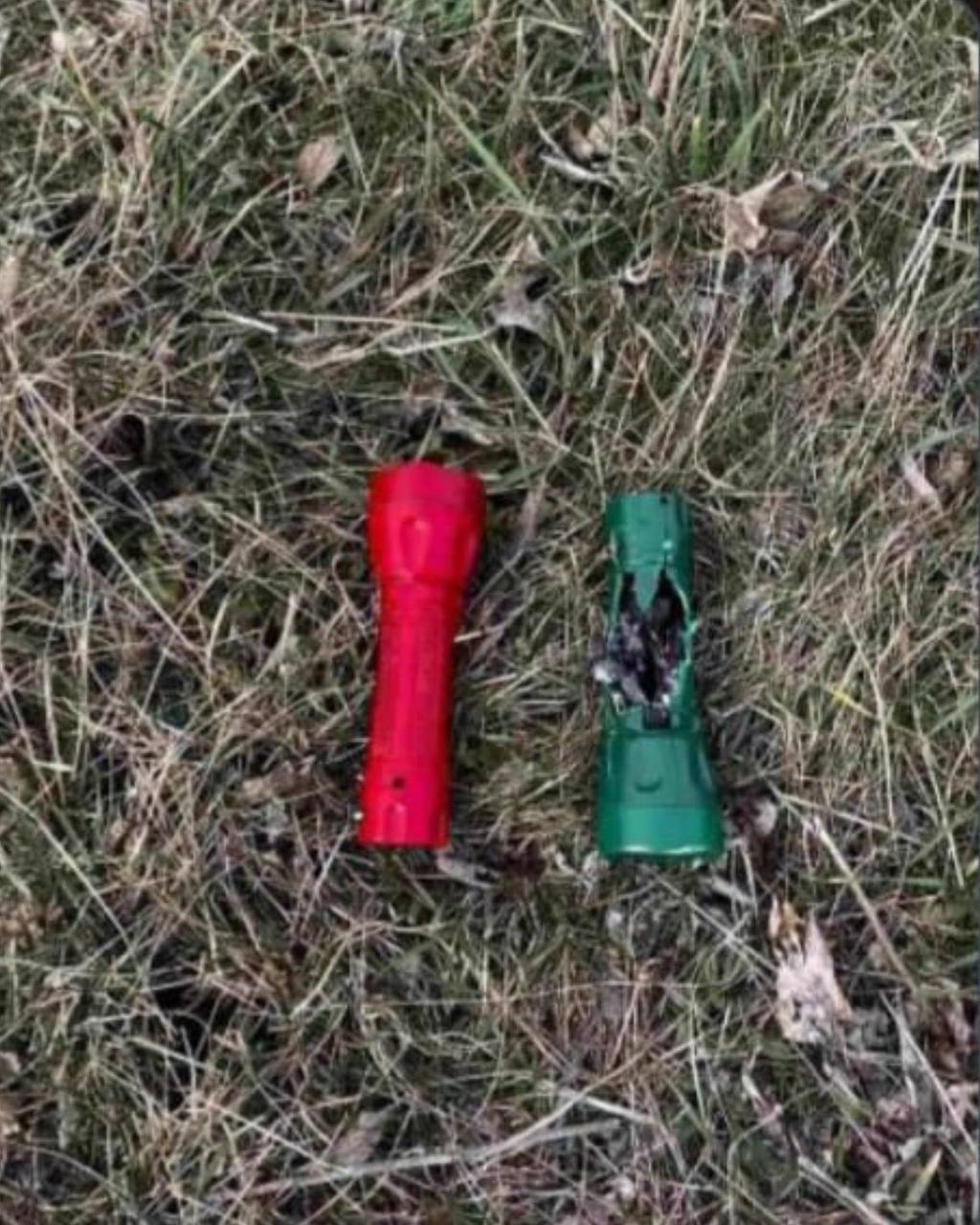 На Київщині виявлено смертельно небезпечні ліхтарики з вибухівкою 