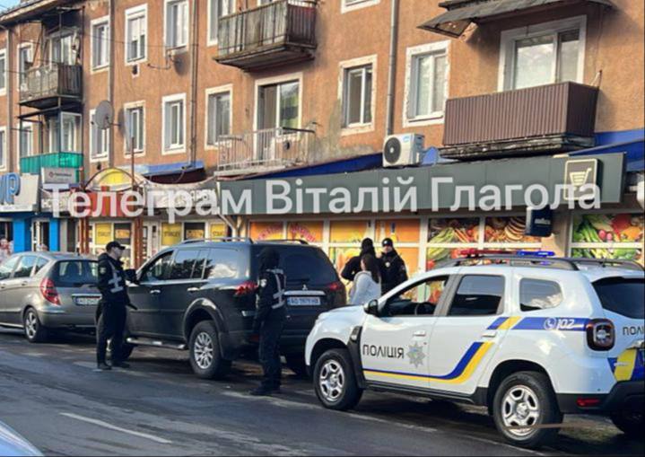 Судью, выпустившего на свободу убийцу школьника, поймали пьяным за рулем 3 Судью, выпустившего на свободу убийцу школьника, поймали пьяным за рулем