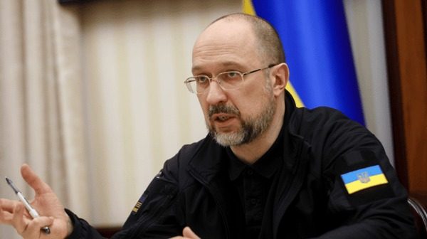 В Украине решили массово уволить чиновников