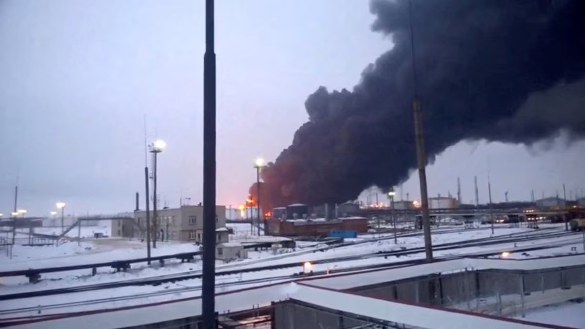 Серйозно пошкоджено найбільший НПЗ “Роснефти”  