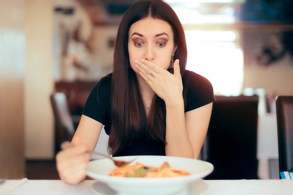 Три симптома рака, которые могут появиться во время еды ➤ Prozoro.net.ua
