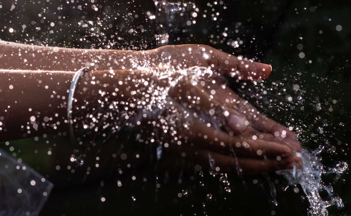 Грешно ли купаться и мыть голову в день Пасхи? ➤ Prozoro.net.ua