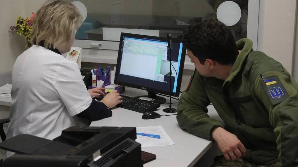 Три варианта: куда отправят служить ограниченно годных
