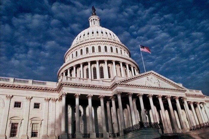 Голливудские звезды коллективным письмом призвали США немедленно помочь Украине