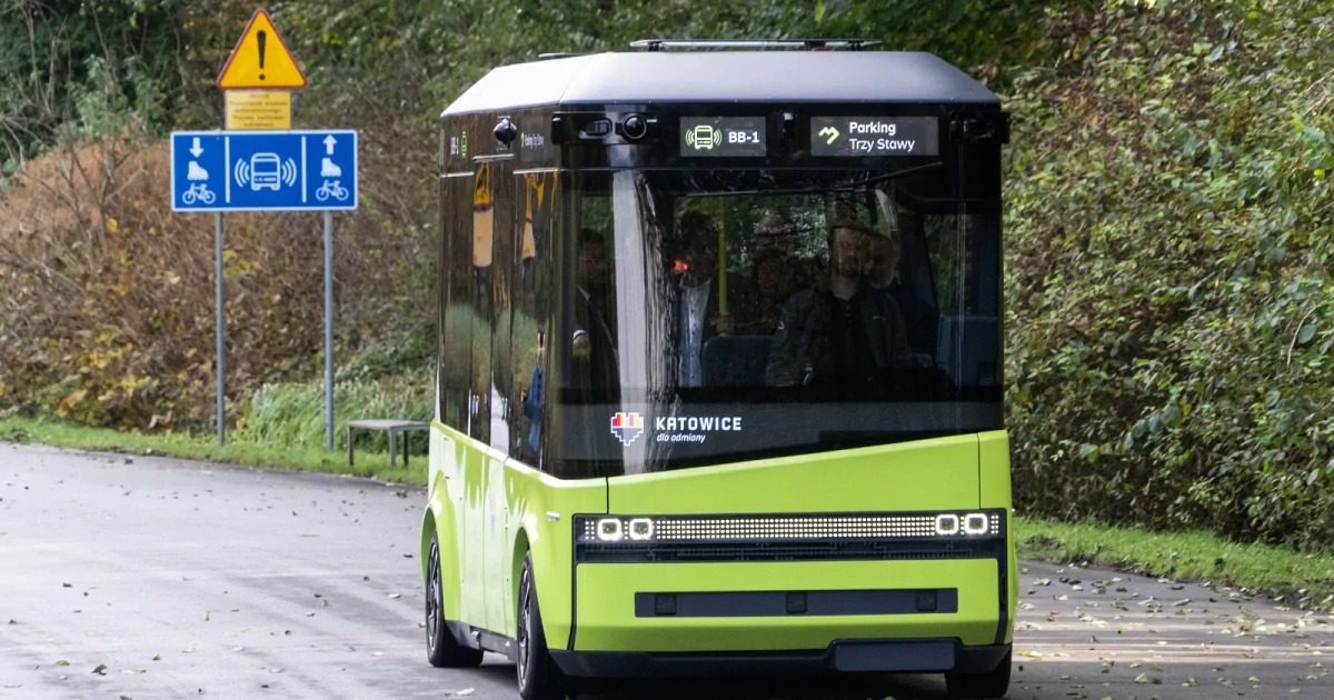 В Польше запустили беспилотные пассажирские автобусы