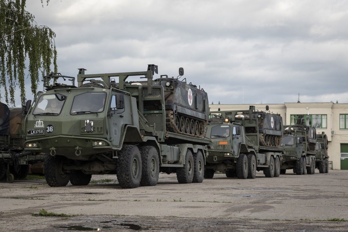 Литва передала Украине бронетранспортеры M577