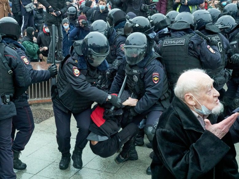 У РФ збунтувалися: “Від Криму треба від’єднатися? Від’єднаємось”