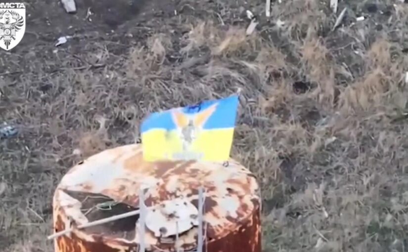 Прикордонники встановили прапор України практично над позиціями окупантів: відео ➤ Prozoro.net.ua