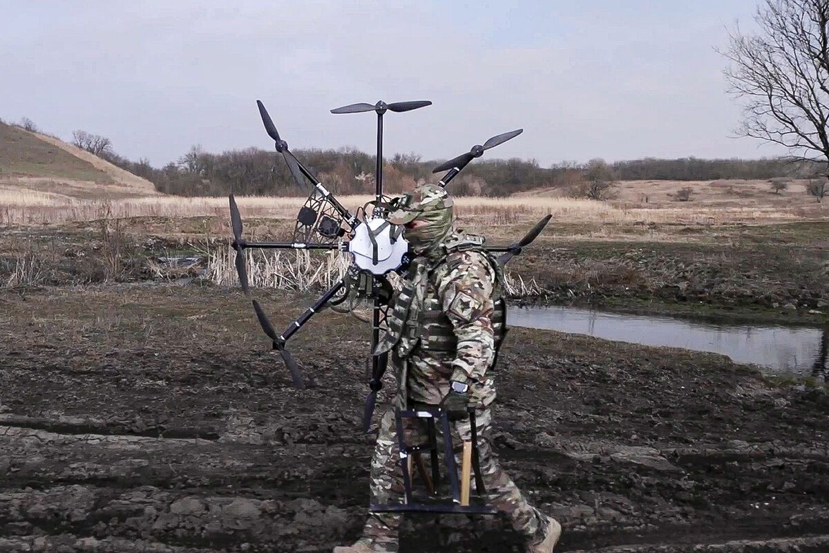 Ніщо не може врятувати”: дрони “Баба Яга” наводять жах на росіян
