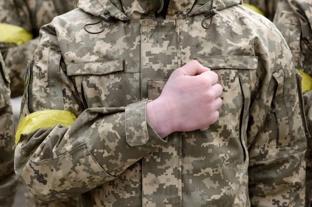 Когда в Украине отменят военное положение: астролог назвал дату