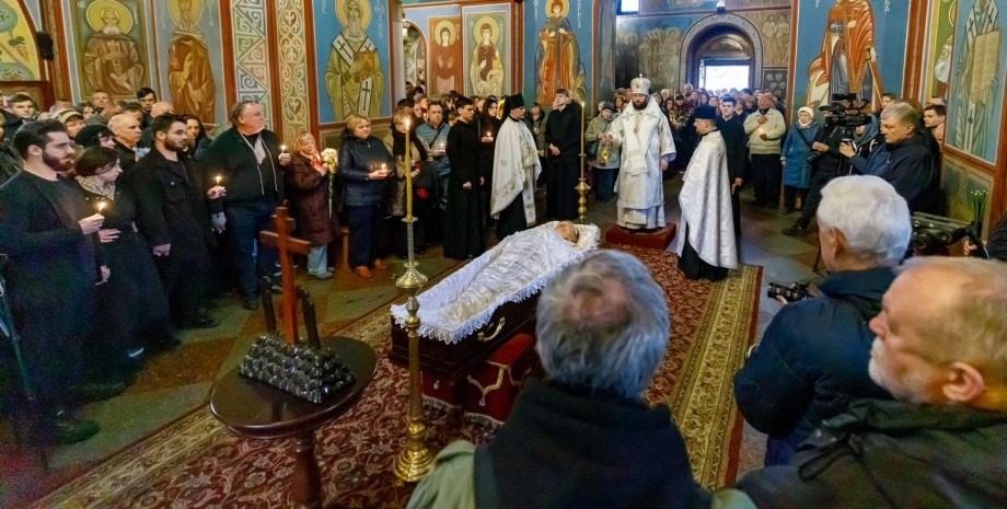 Ось що відбувалося на прощанні із Дмитром Капрановим