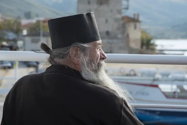 Монах увидел окончание войны: свеча Путина скоро догорит