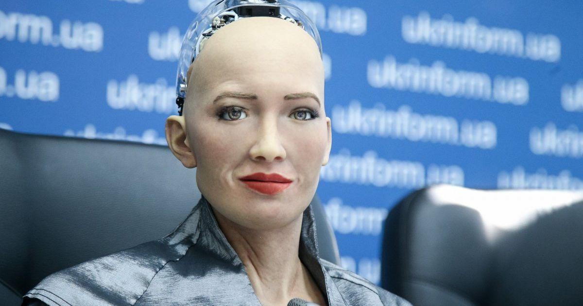 Робот София обозвала Путина и прокомментировала возможность Третьей мировой войны