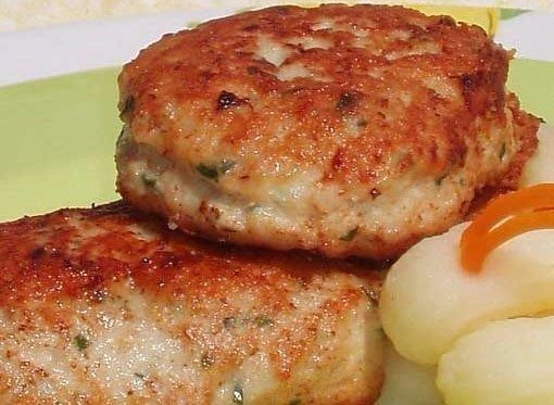 Котлеты будут втрое вкуснее: что сначала сделать с луком