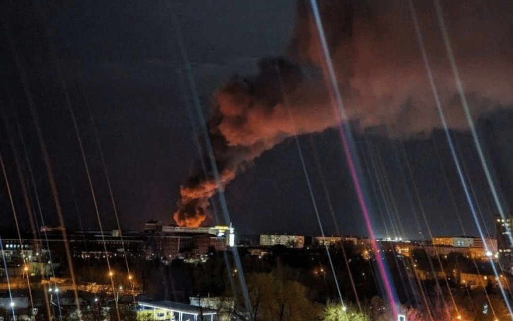 Під Москвою цілу ніч не вщухала пожежа (фото) ➤ Prozoro.net.ua