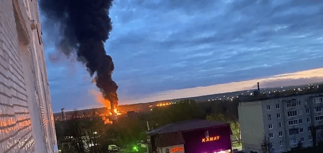 Росія “позбавилась” 26 тис. кубів палива: дрони СБУ уразили дві нафтобази у Смоленській області