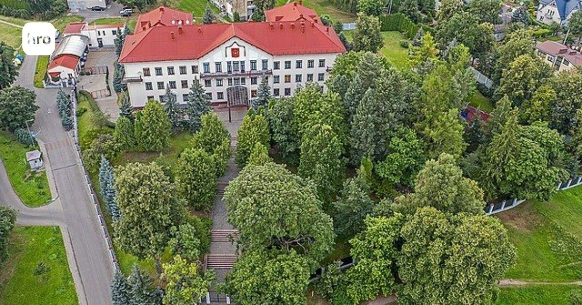 Посольство РФ в Вильнюсе забросали “Молотовыми”: что известно