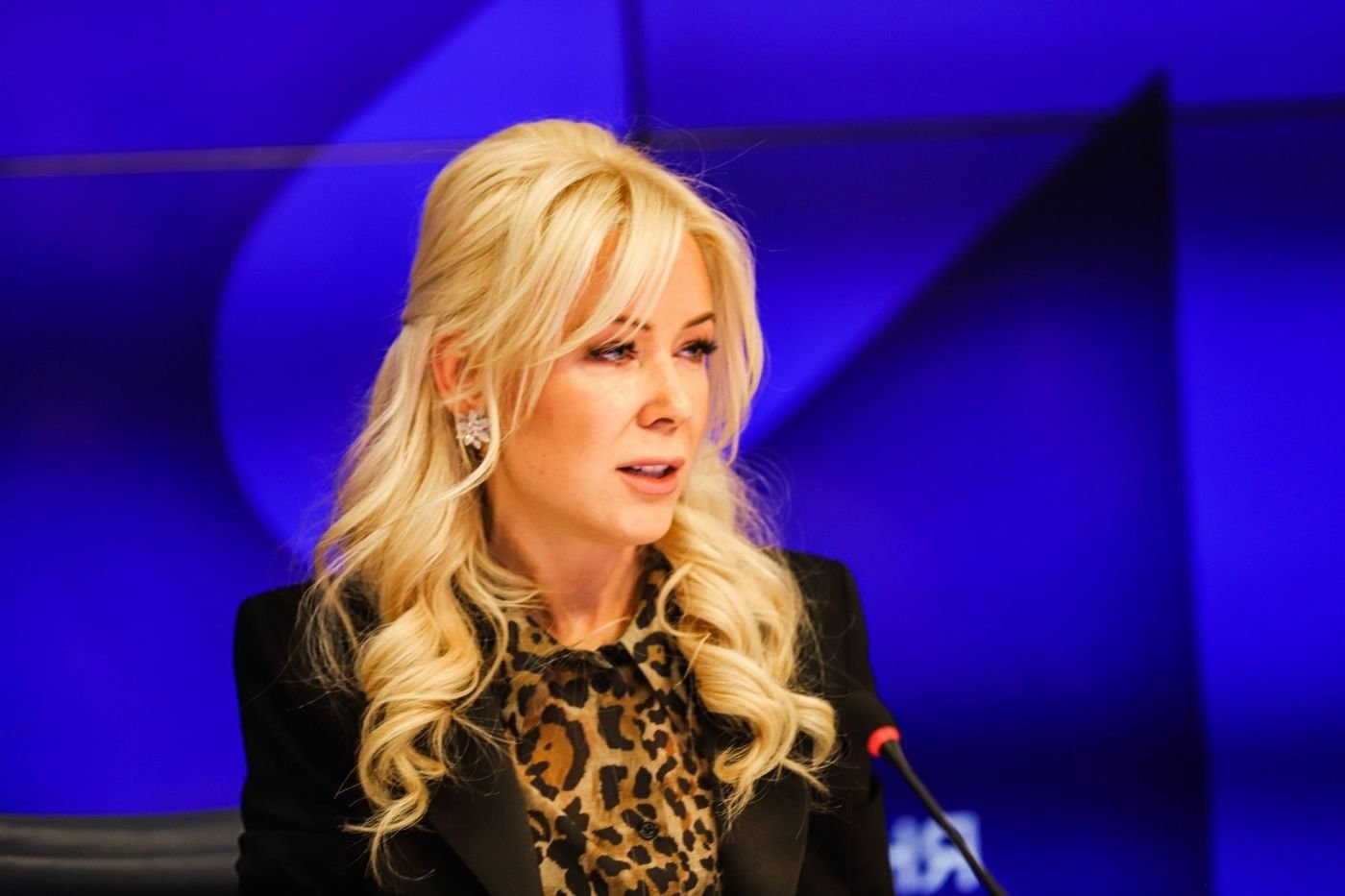 Доносчица Мизулина выдвинула идею: отключить Интернет в Украине