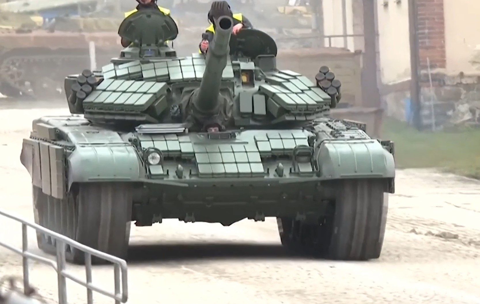 Власник старого танкового заводу став мільярдером на тлі війни в Україні