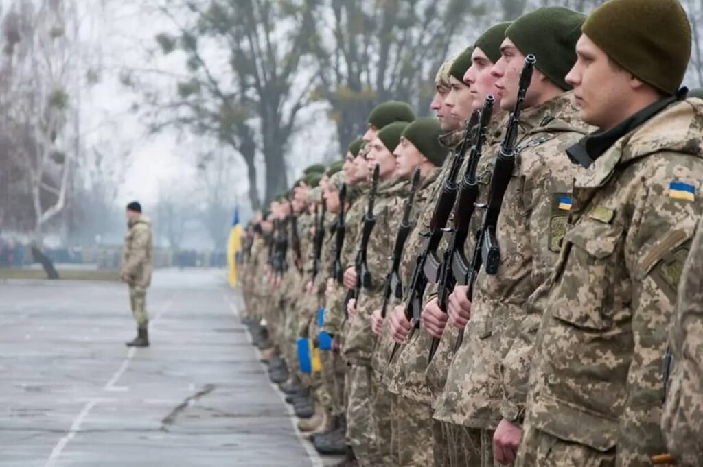 Сколько Украине нужно мобилизовать солдат: аналитик BILD