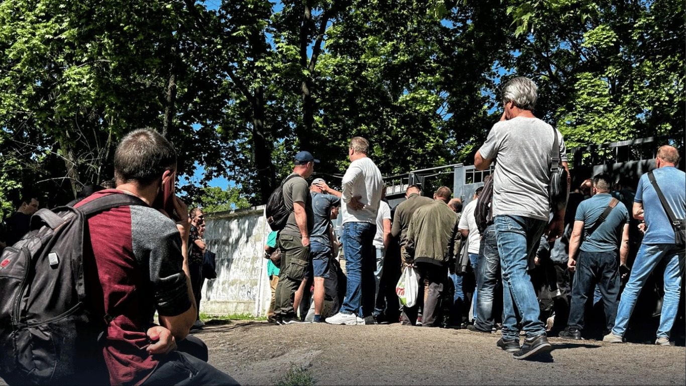 Черги біля ТЦК Києва: у Міноборони озвучили альтернативу