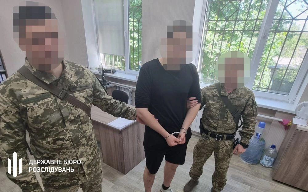 ДБР затримано дезертира: втік із частини та співав пісні про ухилянтів