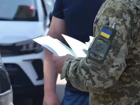 Чи може до ТЦК із військовозобов’язаним зайти дружина чи адвокат