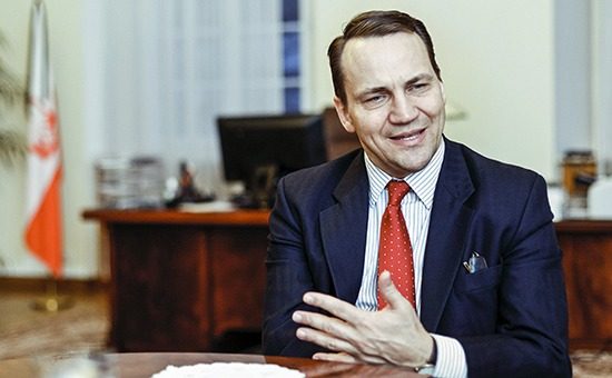 «Вымыл пол послом РФ»: глава МИД Польши высмеял Небензю