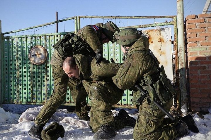 «Бронежилеты, как решето»: оккупант пожаловался на дроны ВСУ