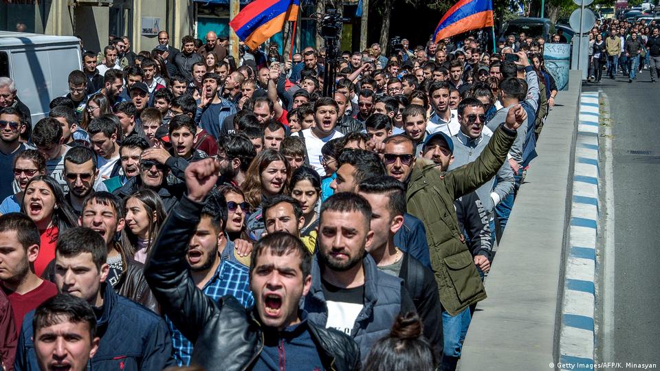 У Вірменії спалахнули протести: є сотні затриманих 