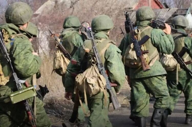 «Без взуття, у броні та з гранатою»: прикордонник про полонених РФ