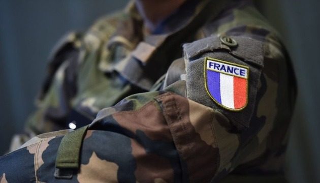 РФ не может победить: Макрон не исключил отправку войск в Украину