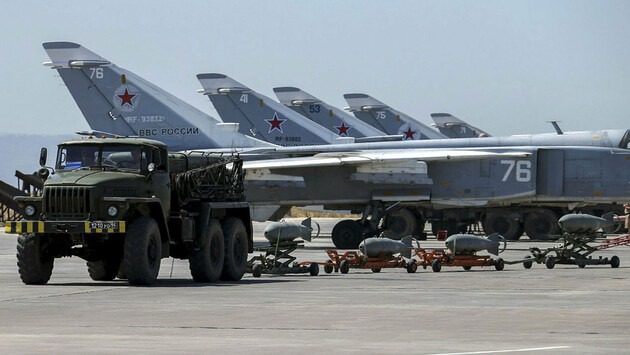 Близько 20 ракет атакували аеродром Бельбек у Криму: відео
