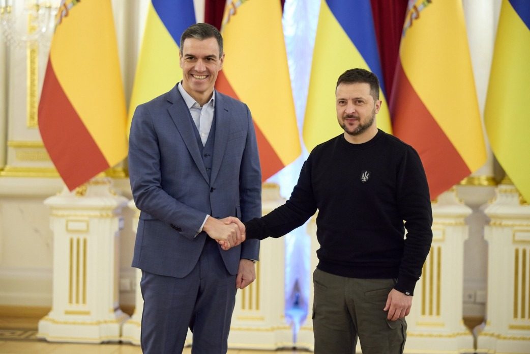 Испания передаст Украине систему ПВО: Зеленский рассказал деталь