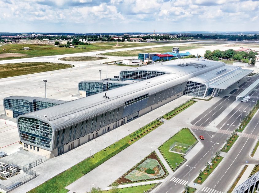 Один из украинских аэропортов может начать работу