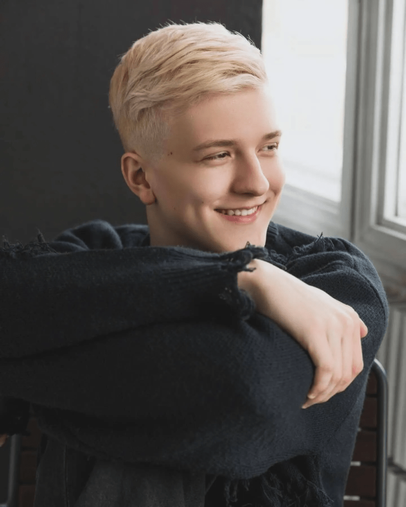 Схожі як дві краплі води: Марина Боржемська показала єдиного сина від В'ячеслава Узєлкова 4 Схожі як дві краплі води: Марина Боржемська показала єдиного сина від В'ячеслава Узєлкова