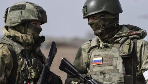 Командирам РФ рекомендовали эвакуировать семьи из Крыма