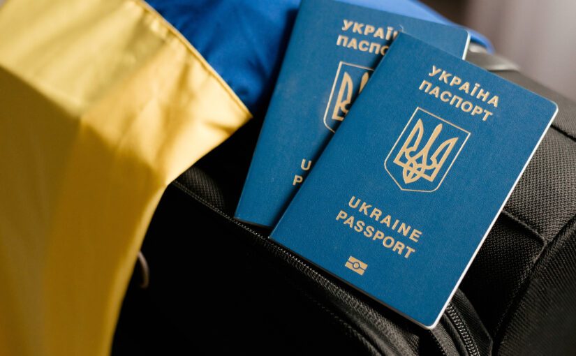 Українцям за кордоном знову видають паспорти ➤ Prozoro.net.ua