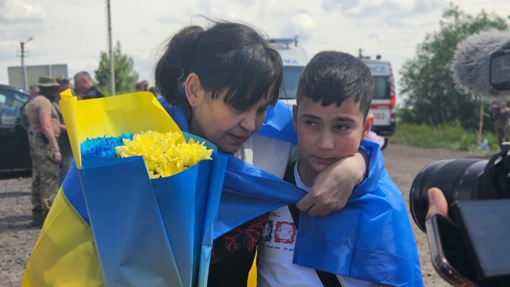 Обмен военнопленными: в Украину вернулись 75 человек