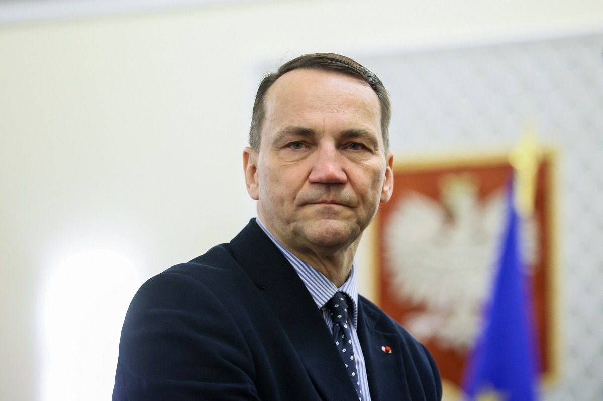 «Вымыл пол послом РФ»: глава МИД Польши высмеял Небензю