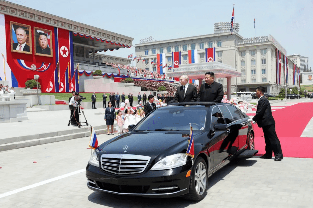 Це дуже смішне видовище: як Путін та Кім їхали на авто