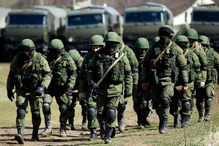 “Россия вынуждена оттягивать резервы от границы”, – Жданов