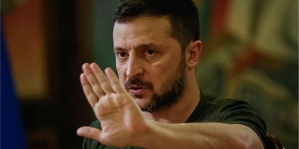 Зеленський сказав, чи згодна Україна обміняти території на мир