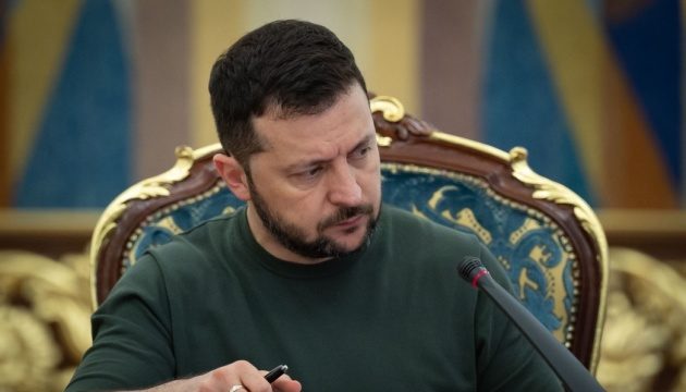 Английский язык в Украине приобрел новый статус: закон подписал Зеленский