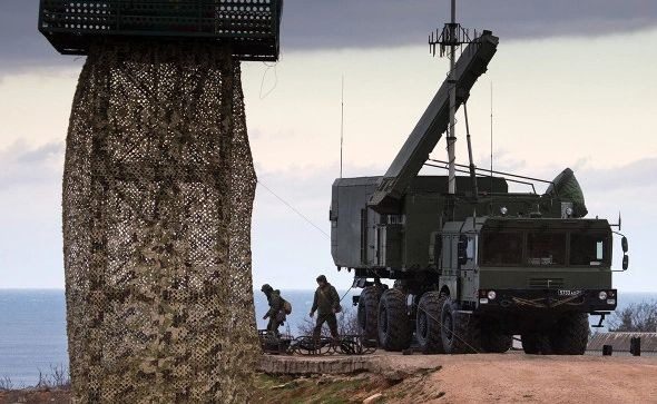 Перекрыли Крымский мост, в воинских частях тревога: атака БПЛА