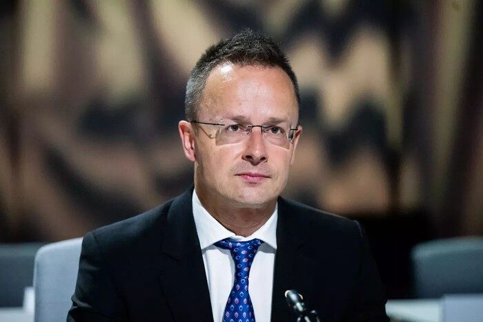 Почему Венгрия больше не блокирует начало переговоров по вступлению Украины в ЕС